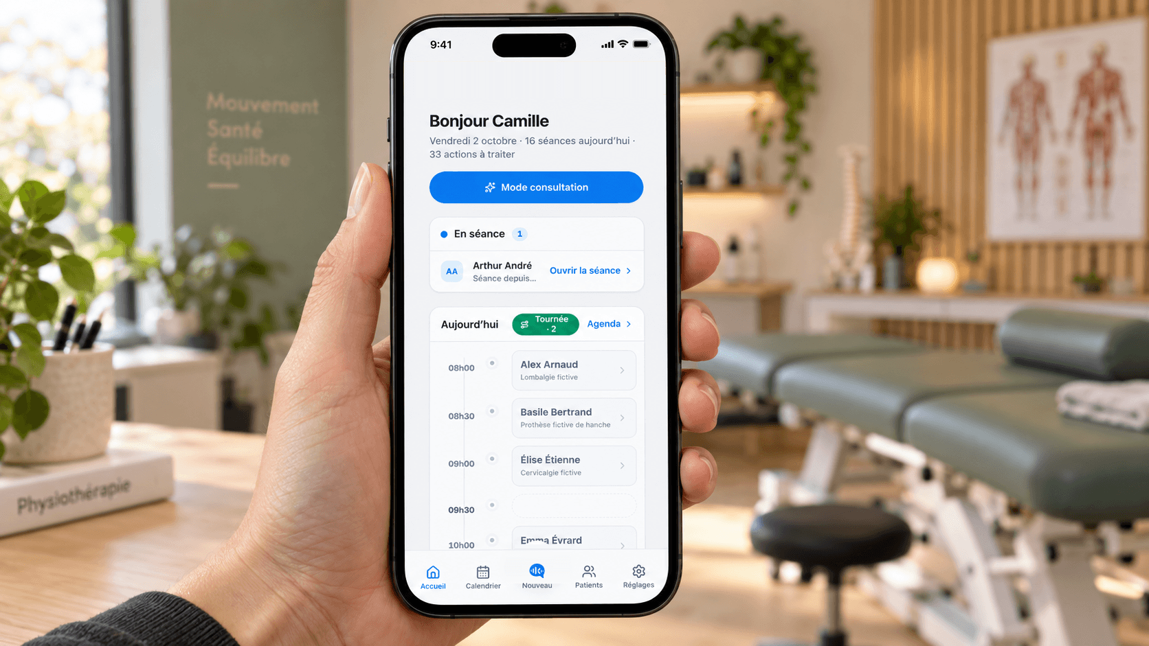 Capture fictive : l’accueil de Kadu sur un iPhone tenu en main